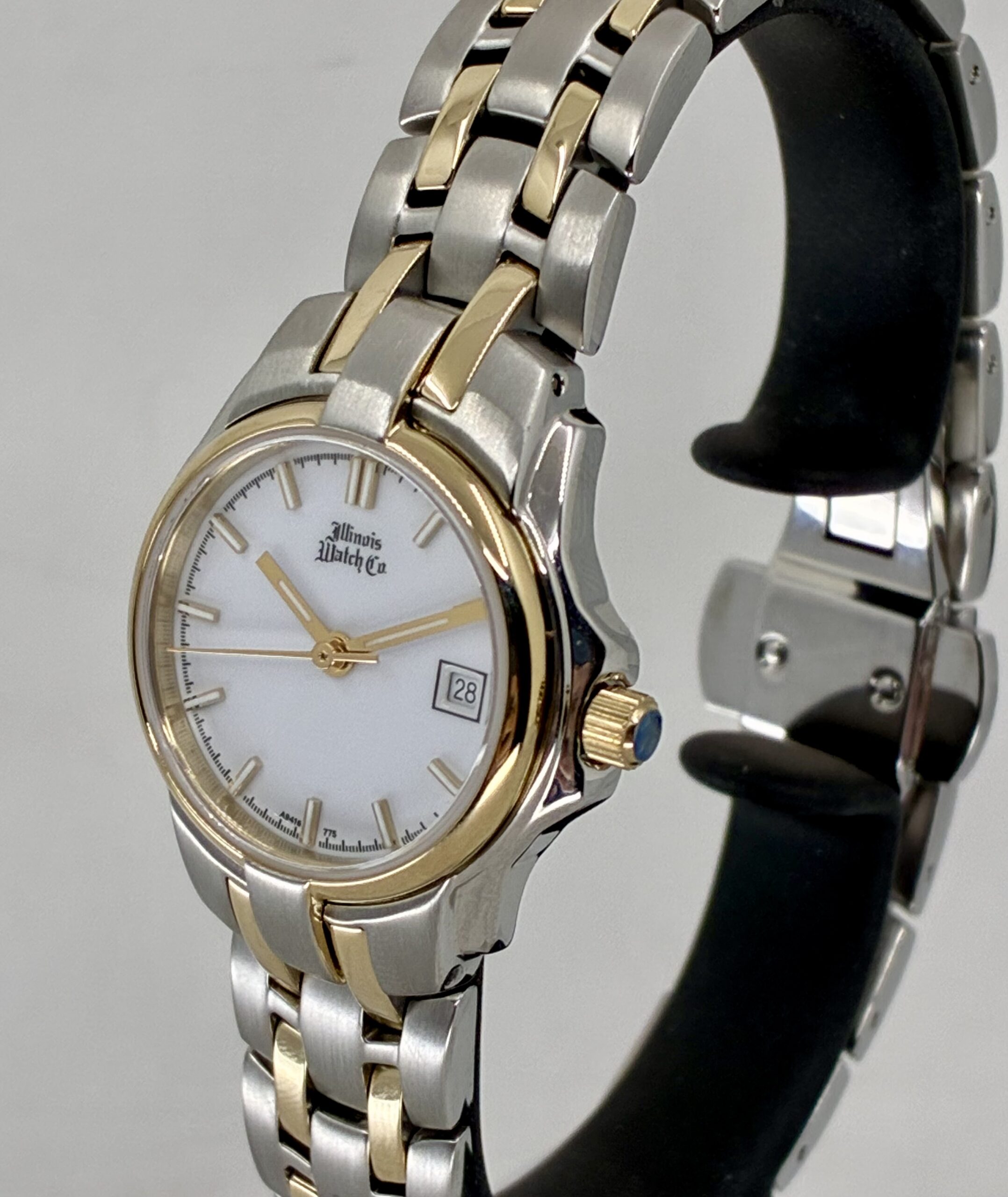 Illinois Watch Company Ladies 26mm Classic Wristwatch - Image 2